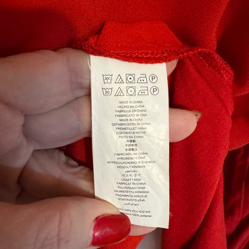 Michael Kors Red V-Neck Blouse PLUS: 1X #2 - Picture 9 of 10